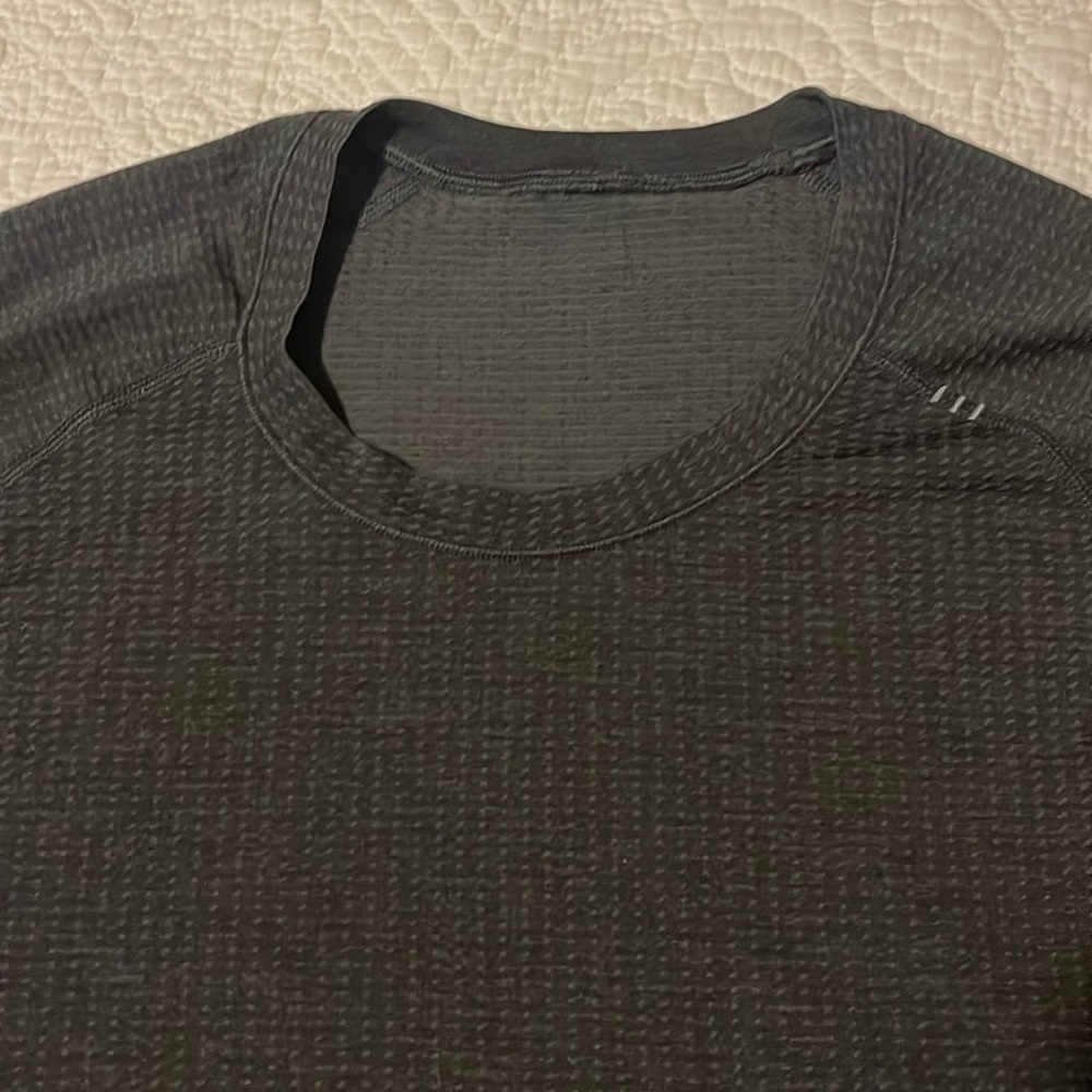 Lululemon Metal Vent Tech Short Sleeve T-Shirt Running Mens  M, Black - Gray